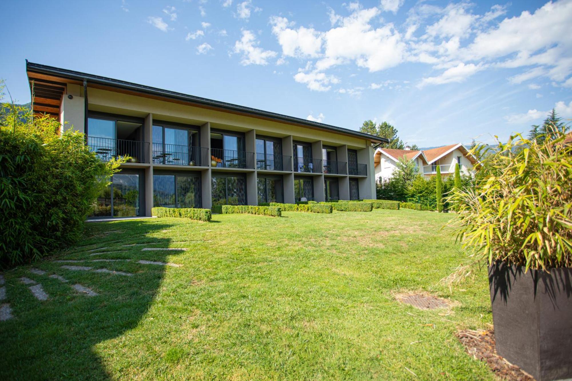 Le Petit Letraz Hotel Duingt Exterior foto
